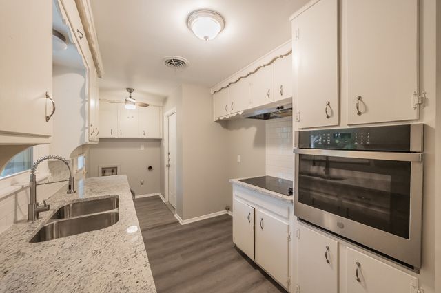 5616 Ammons Street, Haltom City, TX 76117