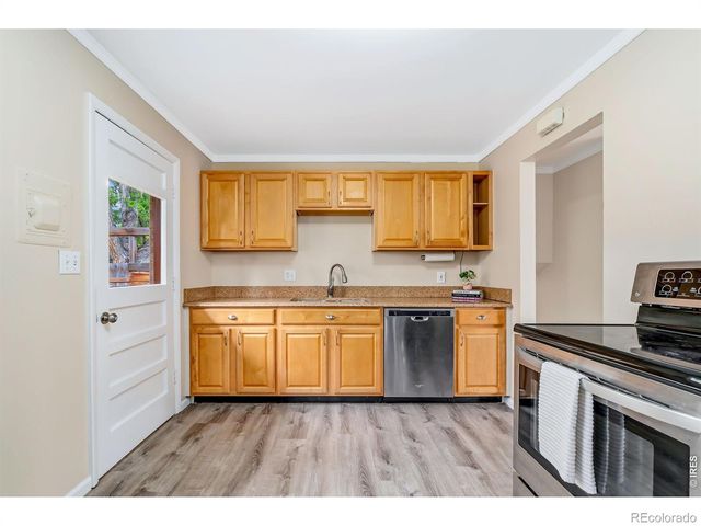 6617 W 61st Avenue, Arvada, CO 80003