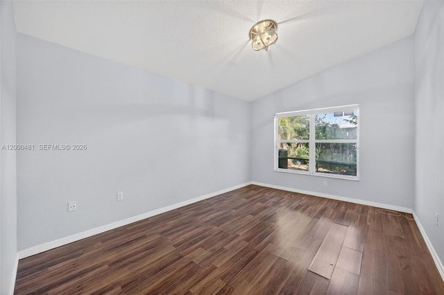 2073 SE 13th St, Homestead, FL 33035