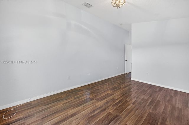 2073 SE 13th St, Homestead, FL 33035