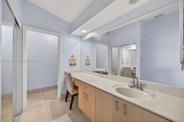 2073 SE 13th St, Homestead, FL 33035