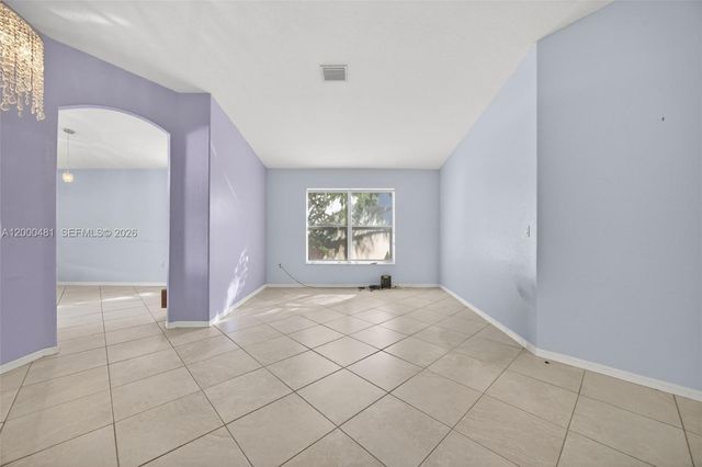 2073 SE 13th St, Homestead, FL 33035