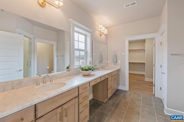 6 STEEP ROCK DR, Charlottesville, VA 22911