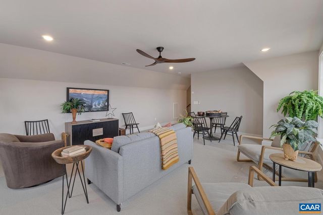 6 STEEP ROCK DR, Charlottesville, VA 22911