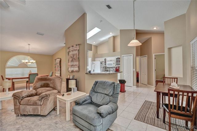 4373 N Saddletree Drive, Beverly Hills, FL 34465