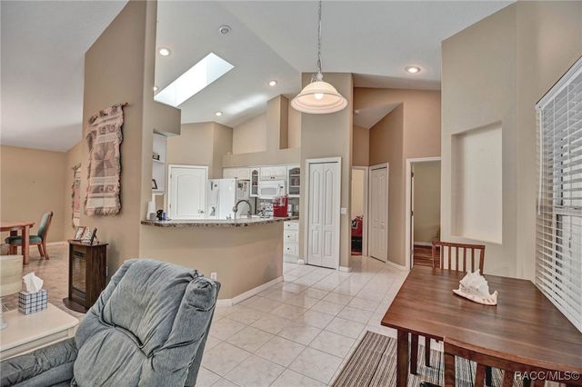 4373 N Saddletree Drive, Beverly Hills, FL 34465