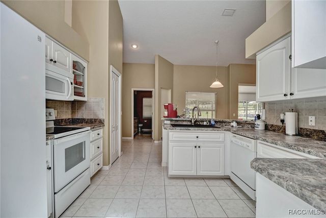 4373 N Saddletree Drive, Beverly Hills, FL 34465