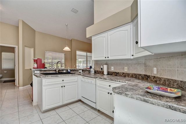 4373 N Saddletree Drive, Beverly Hills, FL 34465