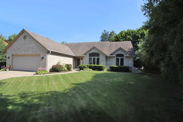 N52W14273 Thornhill DRIVE, Menomonee Falls, WI 53051