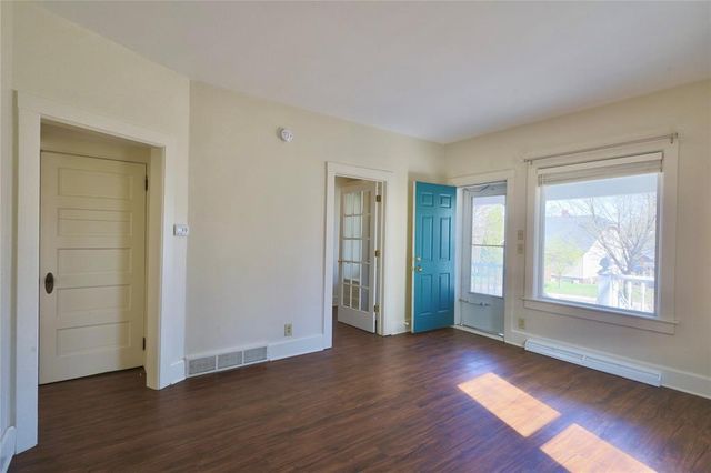 1211 Main Street, Eau Claire, WI 54701