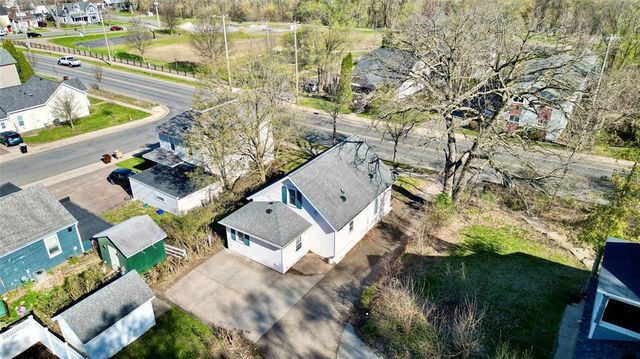 1211 Main Street, Eau Claire, WI 54701
