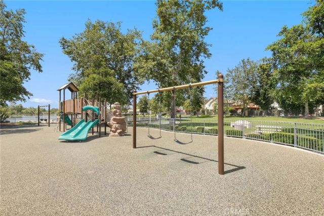 10 Clearwater Cove, Buena Park, CA 90621