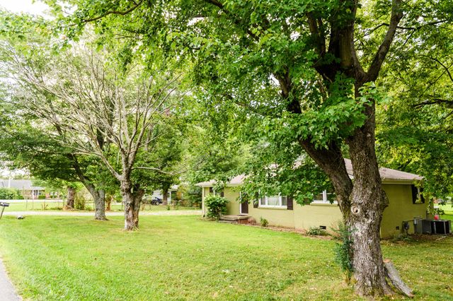 211 Westland St, Portland, TN 37148
