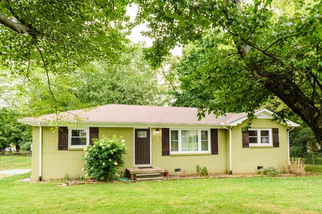211 Westland St, Portland, TN 37148