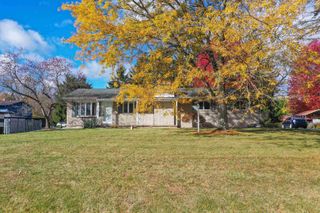 5151 Blossom Drive, Flushing, MI 48433