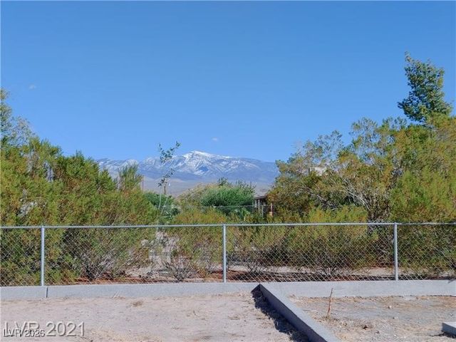 630 East Simkins Road, Pahrump, NV 89060