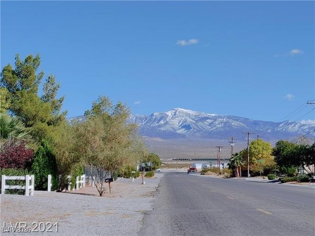 630 East Simkins Road, Pahrump, NV 89060