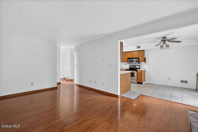 10 Deer Run Drive, Milton, NY 12020
