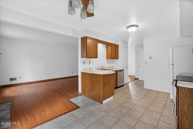 10 Deer Run Drive, Milton, NY 12020