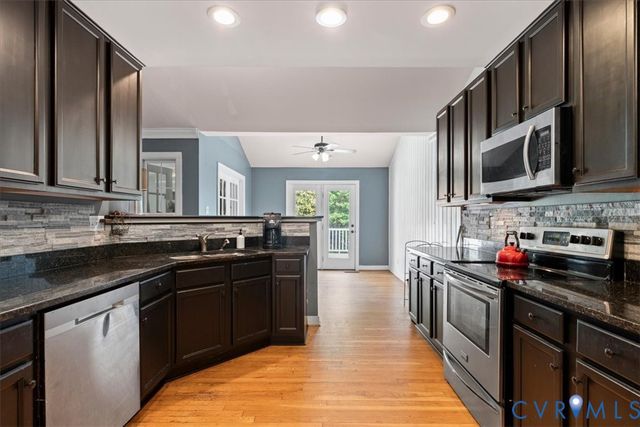 2030 Shadow Creek Ct, Powhatan, VA 23139