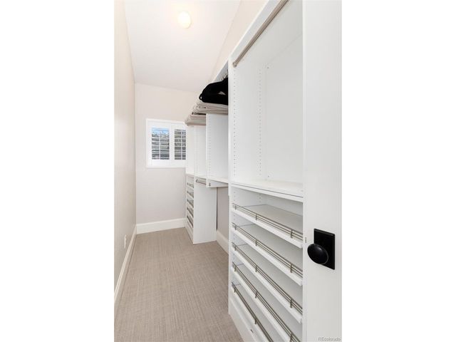 215 Ivanhoe St, Denver, CO 80220