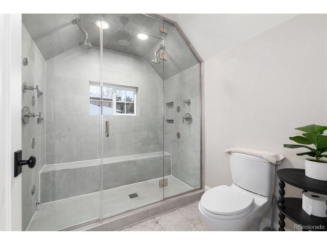 215 Ivanhoe St, Denver, CO 80220
