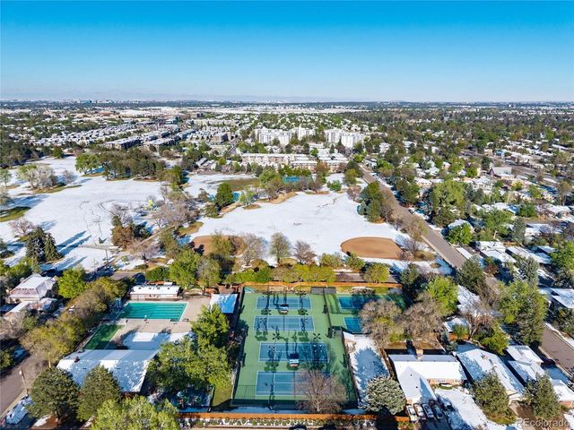 215 Ivanhoe St, Denver, CO 80220