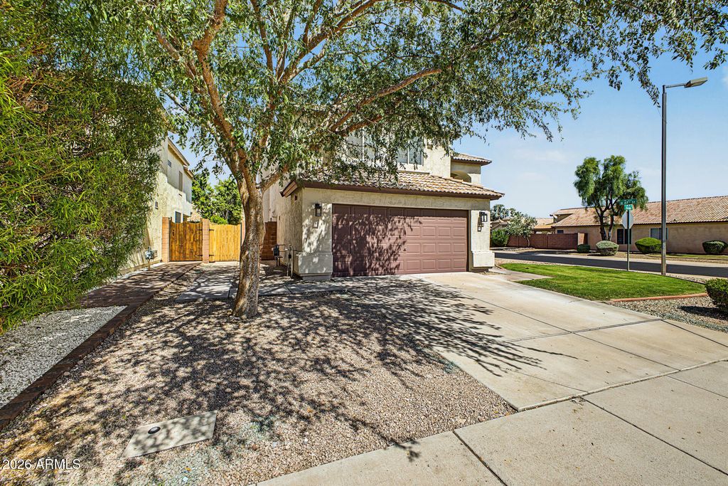 8684 E AVALON Drive, Scottsdale, AZ 85251 — photo 5