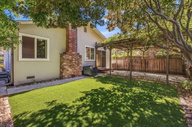 653 San Benito Avenue, Menlo Park, CA 94025