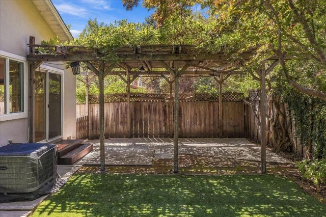 653 San Benito Avenue, Menlo Park, CA 94025