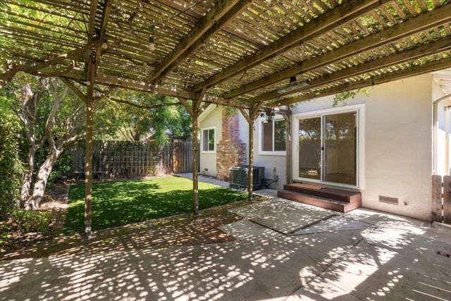 653 San Benito Avenue, Menlo Park, CA 94025