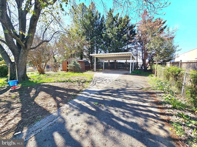 3001 LAVENDER AVE, Parkville, MD 21234