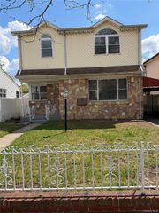 12815 235th Street, Rosedale, NY 11422