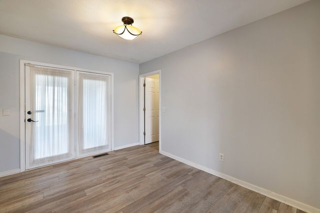 1433 Laurel Oak Dr, Antioch, TN 37013