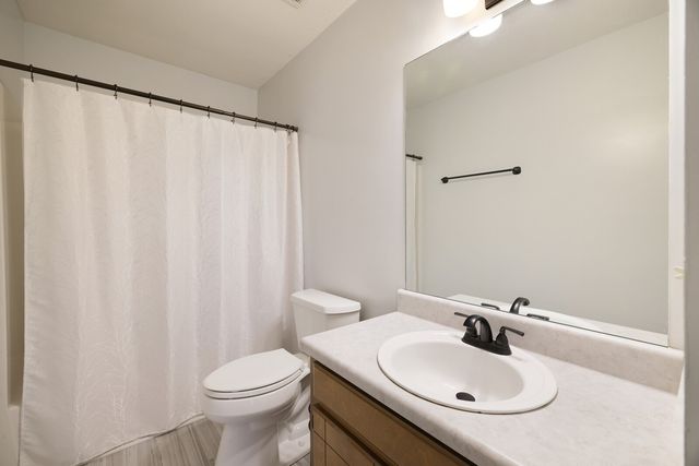 1433 Laurel Oak Dr, Antioch, TN 37013