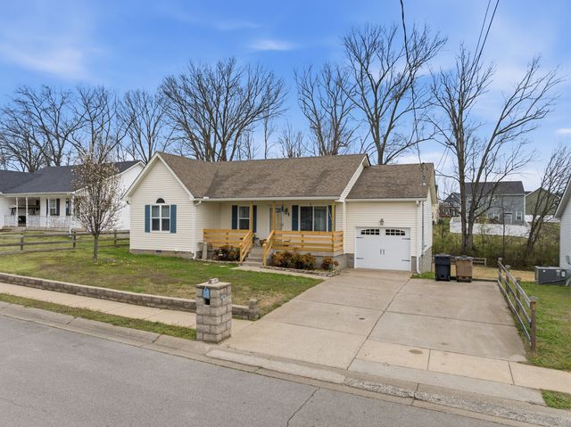 1433 Laurel Oak Dr, Antioch, TN 37013