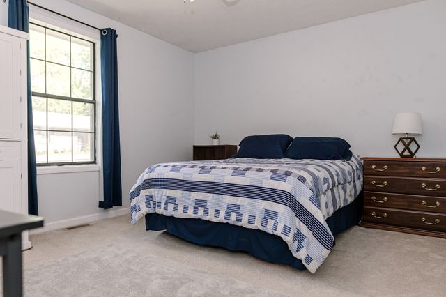 1822 Winding Way Dr, White House, TN 37188