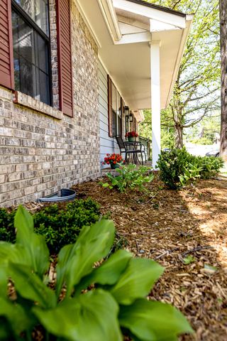 1822 Winding Way Dr, White House, TN 37188