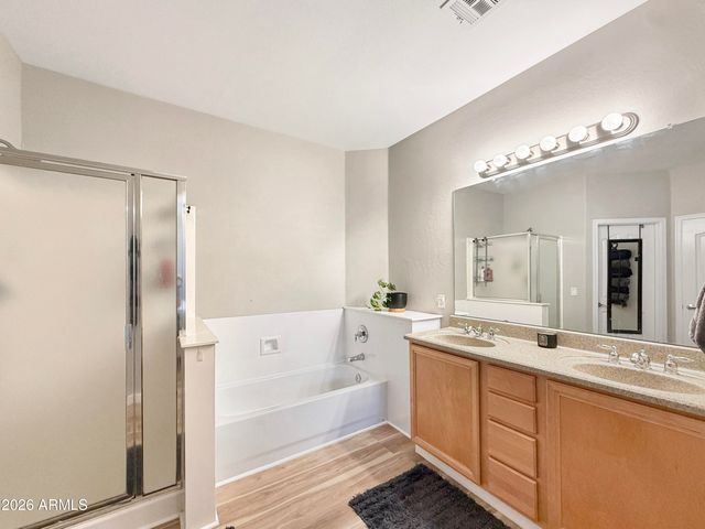 8931 W SAINT JOHN Road, Peoria, AZ 85382