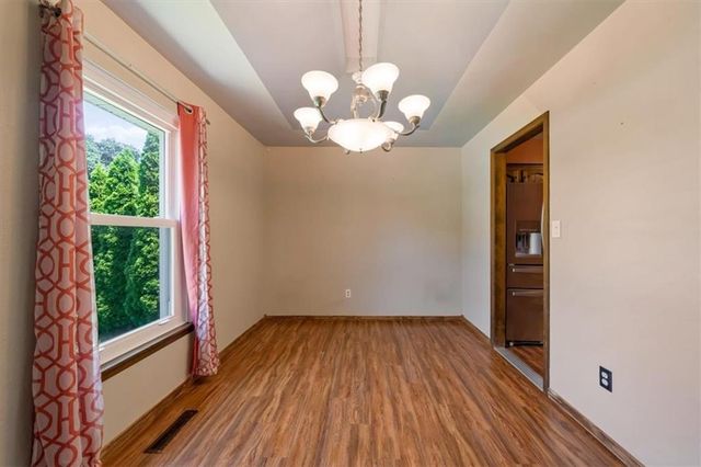 2924 SW Walnut Street, Blue Springs, MO 64015