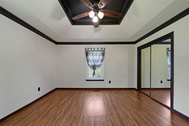 2924 SW Walnut Street, Blue Springs, MO 64015