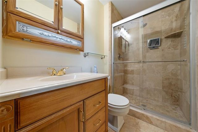 2924 SW Walnut Street, Blue Springs, MO 64015