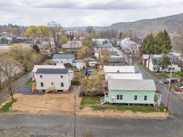 15 National Street, Windsor, VT 05089