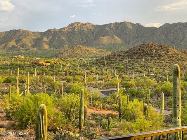 3700 N Avenida Dos Vistas, Tucson, AZ 85745