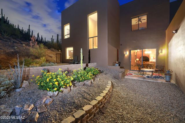 3700 N Avenida Dos Vistas, Tucson, AZ 85745