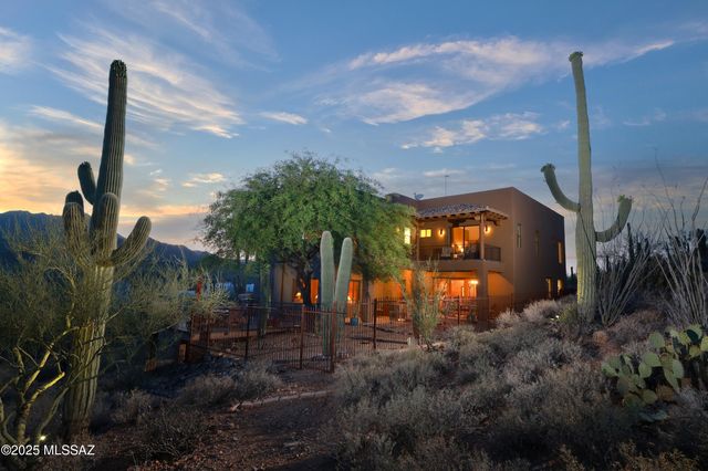 3700 N Avenida Dos Vistas, Tucson, AZ 85745