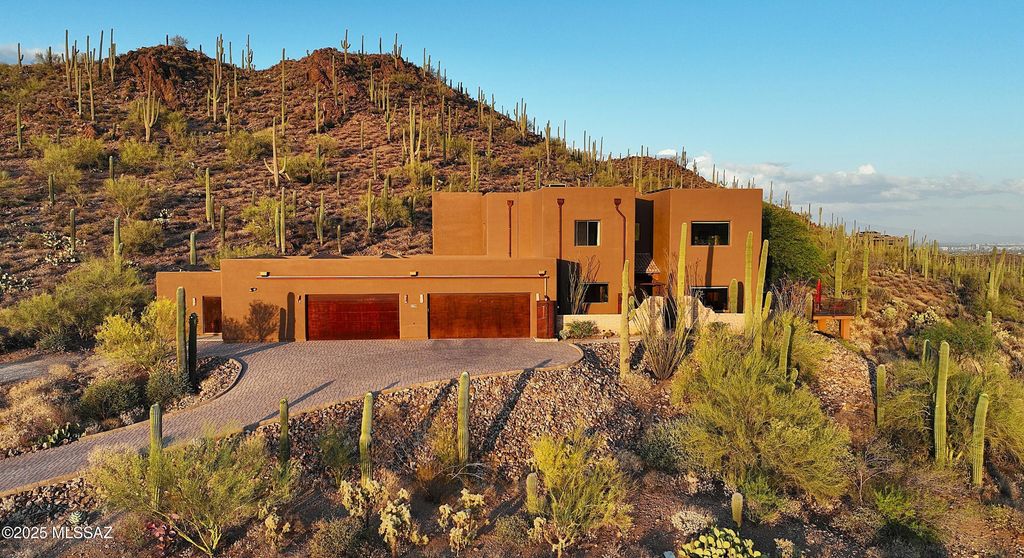 3700 N Avenida Dos Vistas, Tucson, AZ 85745