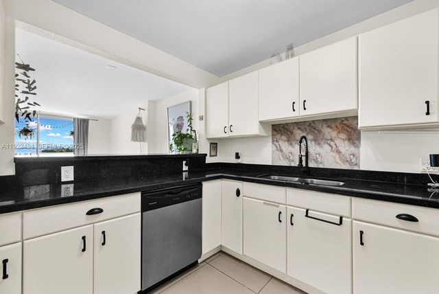 6900 Bay Dr 6B, Miami Beach, FL 33141