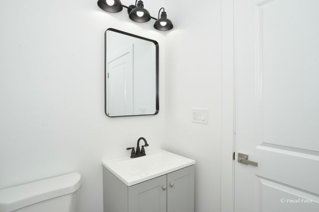 1507 6th Street, Harvard, IL 60033