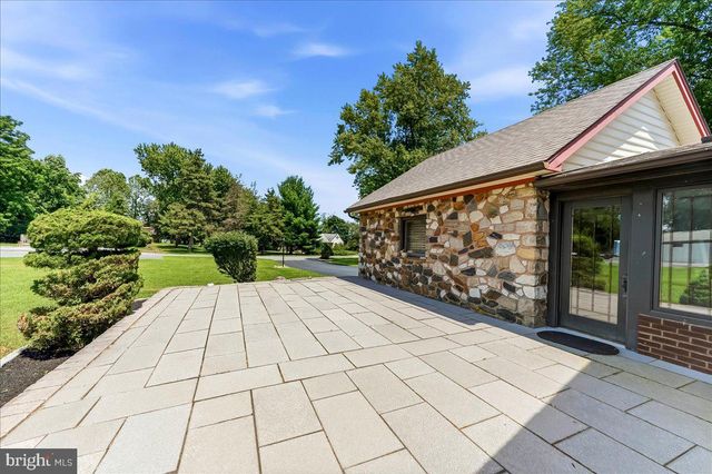 2732 OLD CEDAR GROVE RD, Broomall, PA 19008